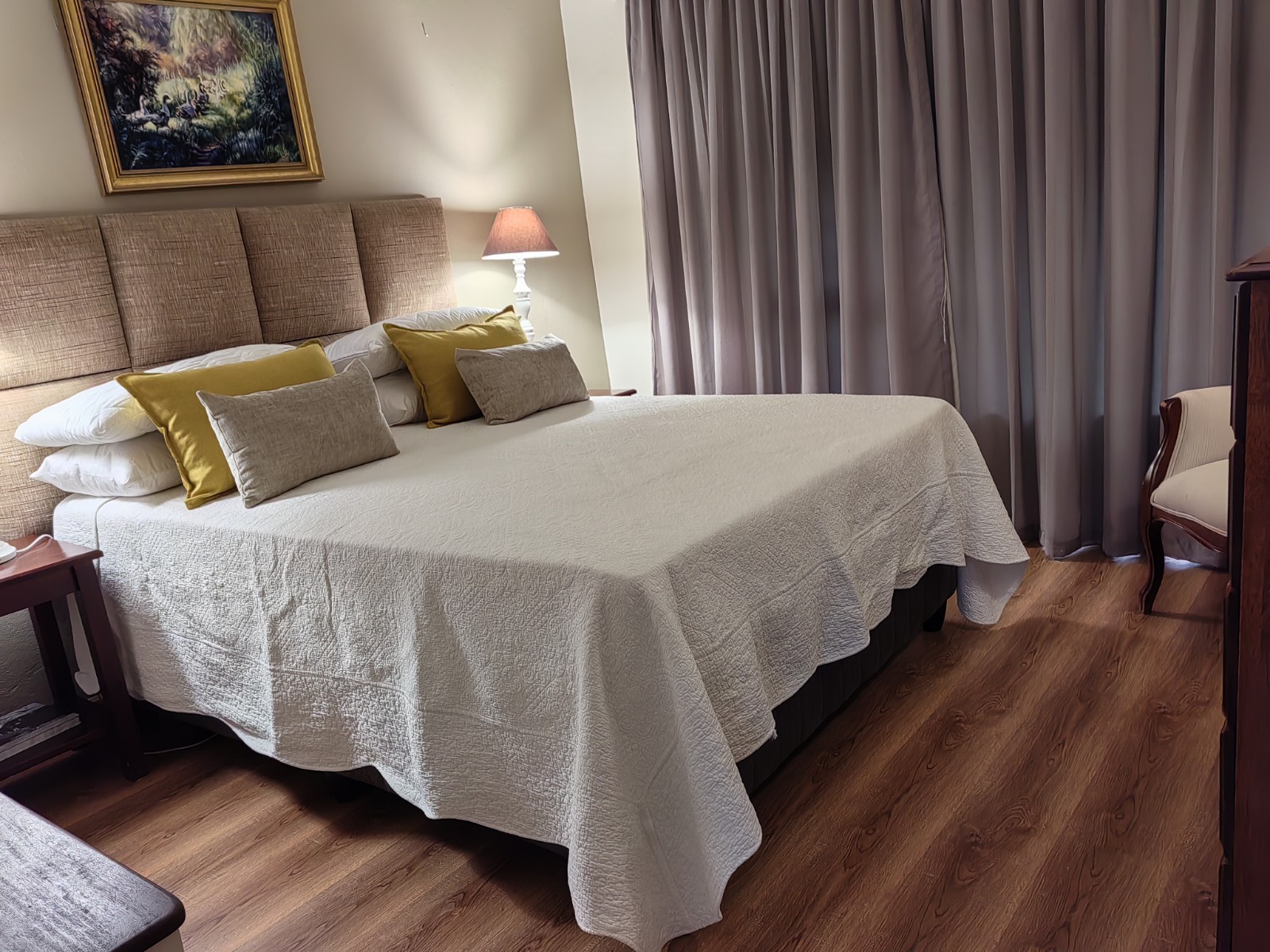 Gate House - Second bedroom