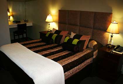 Suikerbosrand Accommodation - The Village Guest House  